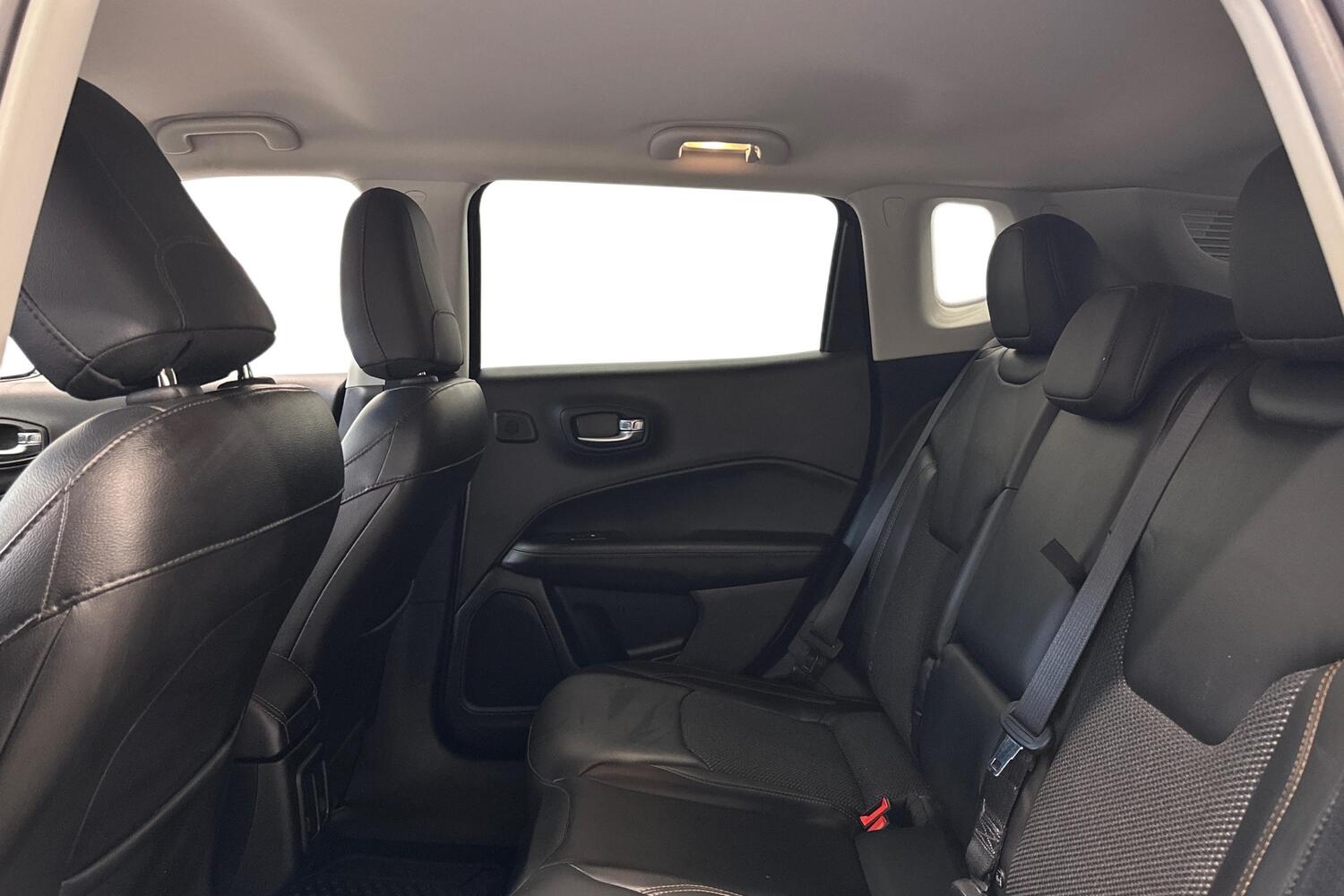 Jeep Compass vaihtoauto