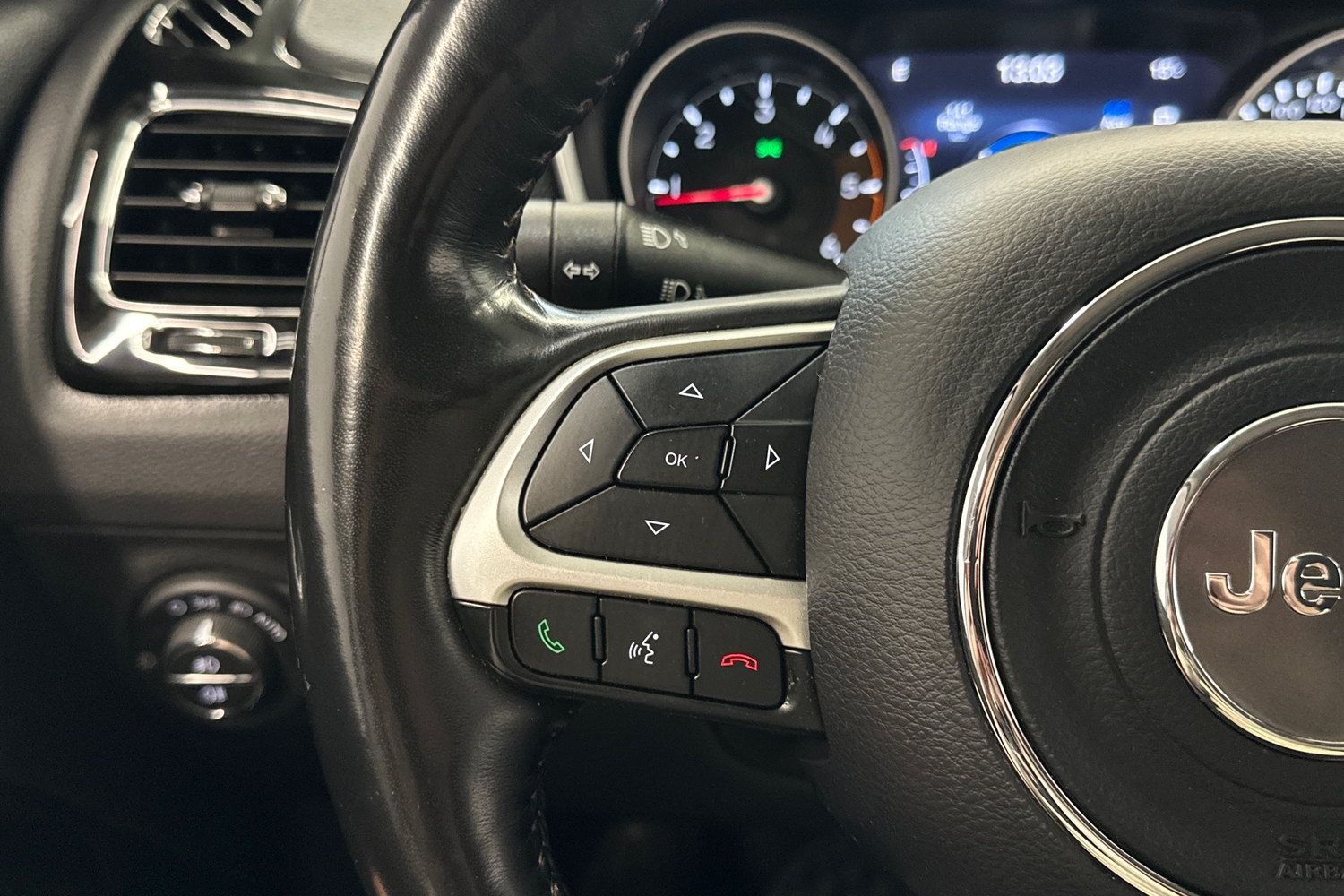 Jeep Compass vaihtoauto