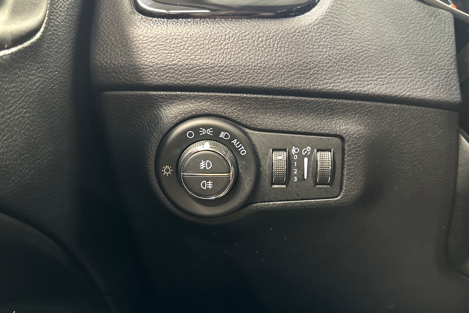 Jeep Compass vaihtoauto