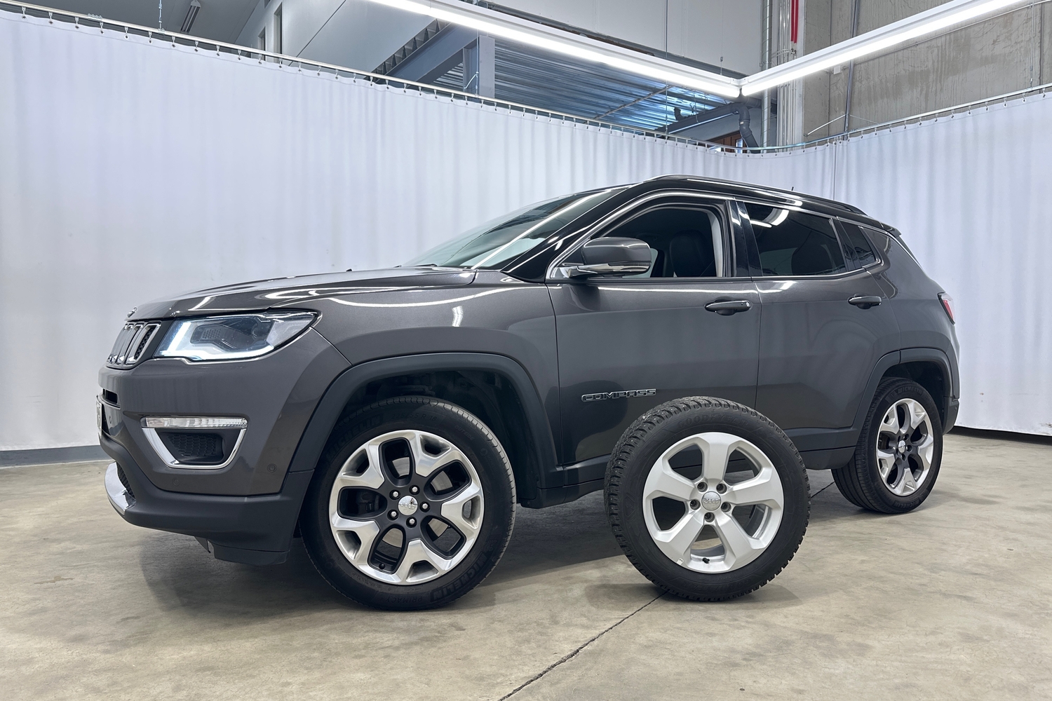 Jeep Compass vaihtoauto