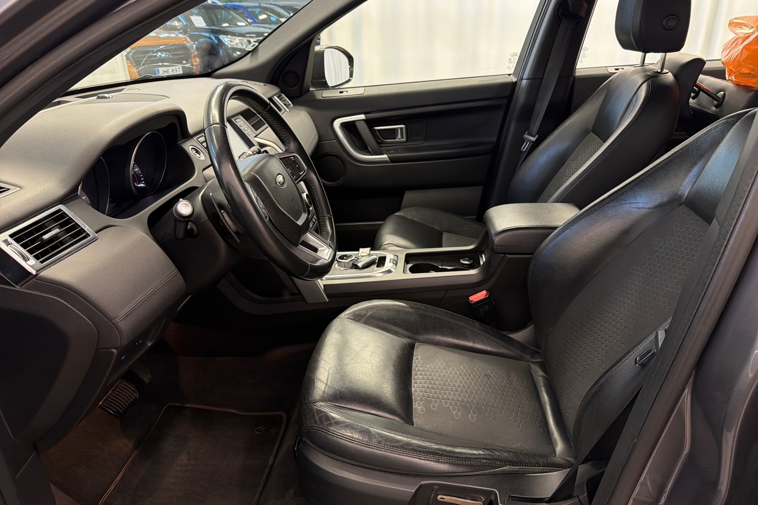 Land Rover Discovery vaihtoauto