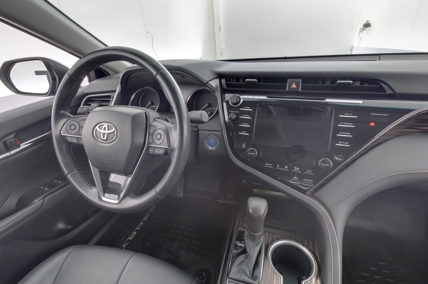 Toyota Camry vaihtoauto
