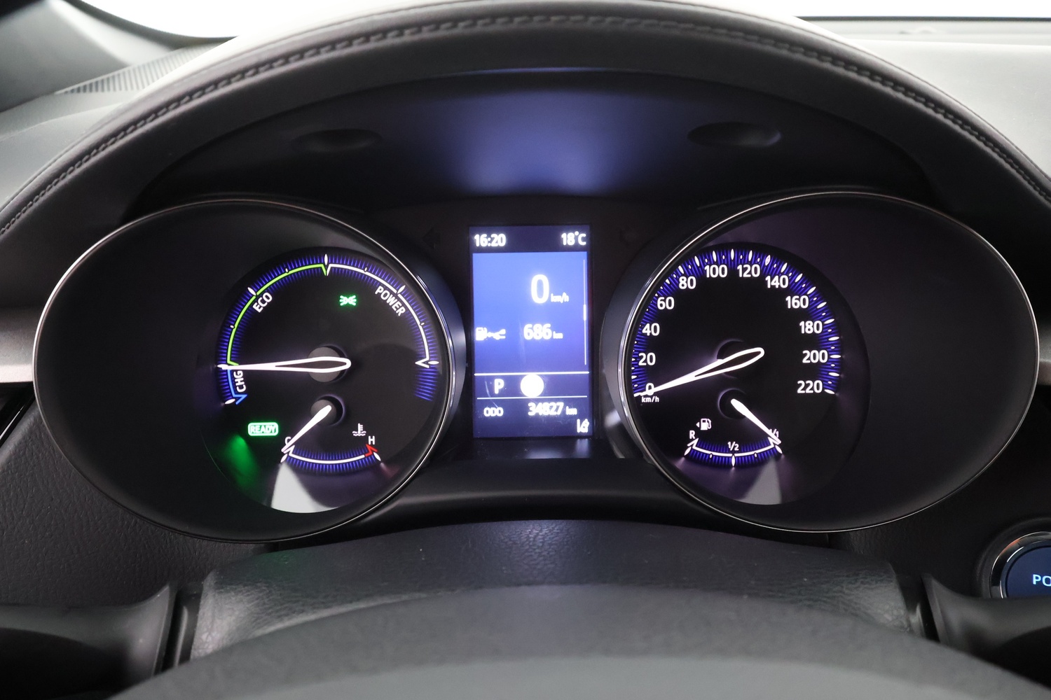 Toyota C-HR vaihtoauto