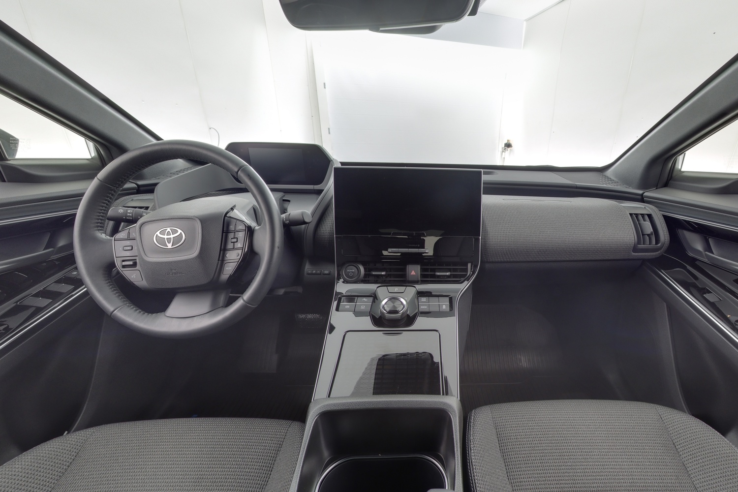 Toyota bZ4X vaihtoauto
