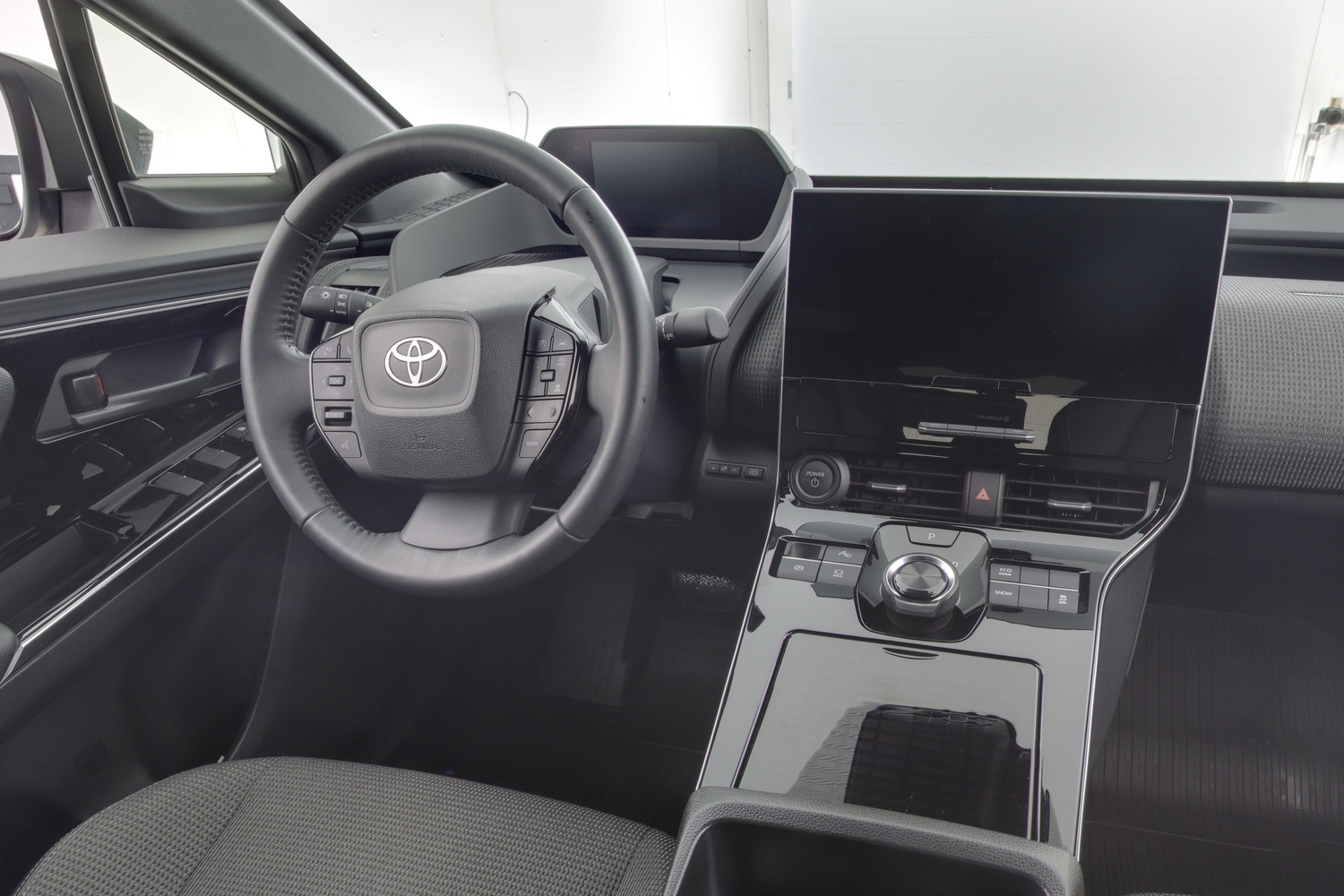 Toyota bZ4X vaihtoauto