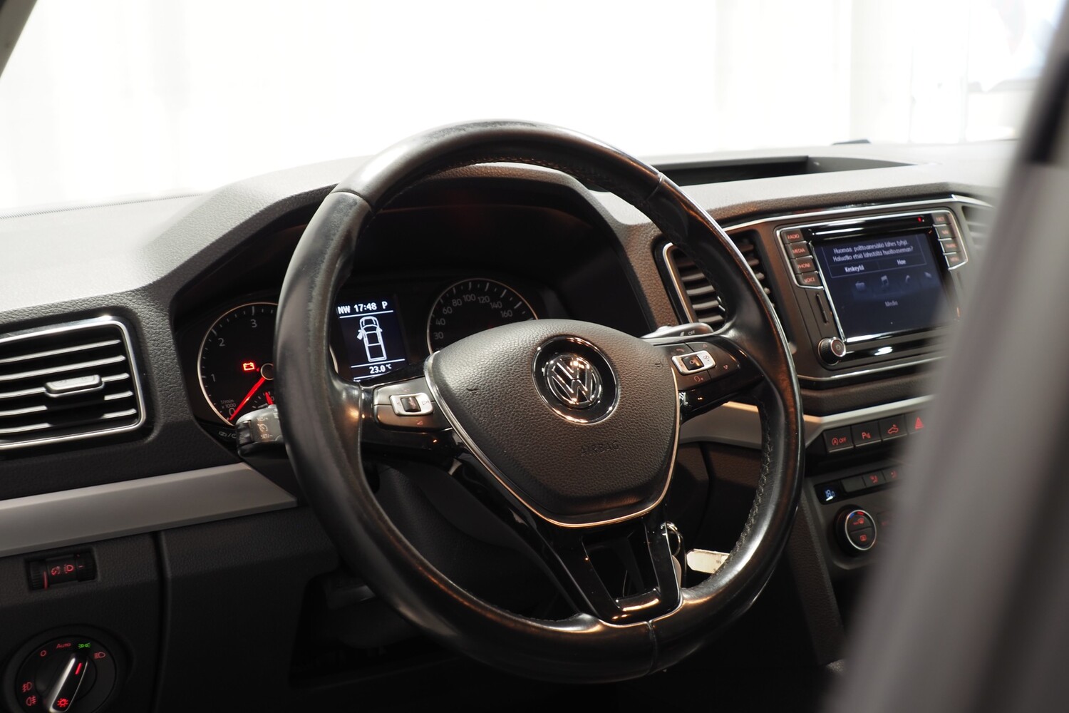 Volkswagen Amarok vaihtoauto