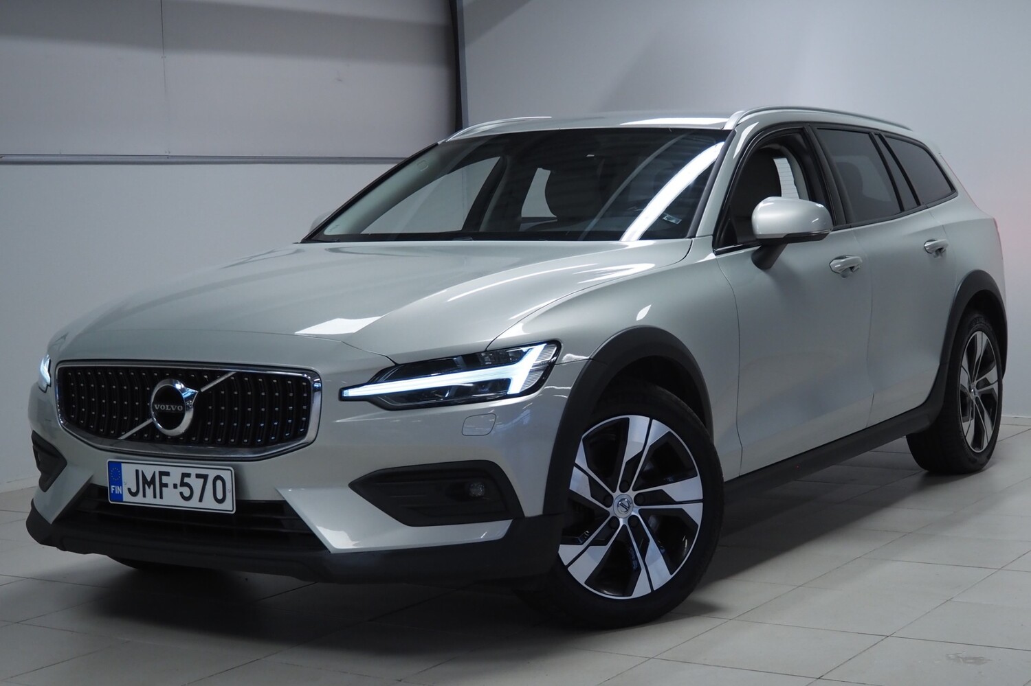 Volvo V60 Cross Country vaihtoauto