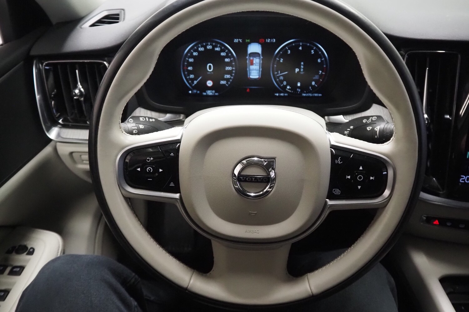 Volvo V60 Cross Country vaihtoauto