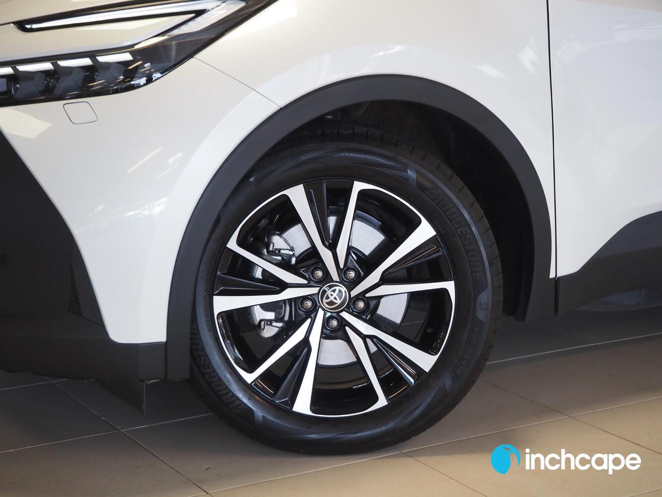 Toyota C-HR vaihtoauto