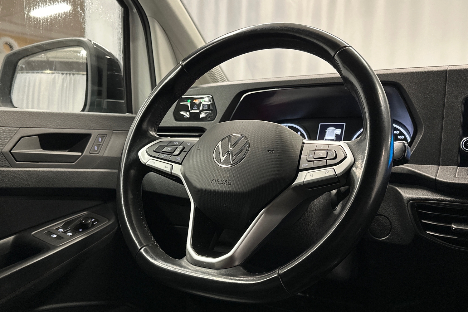 Volkswagen Caddy Maxi vaihtoauto