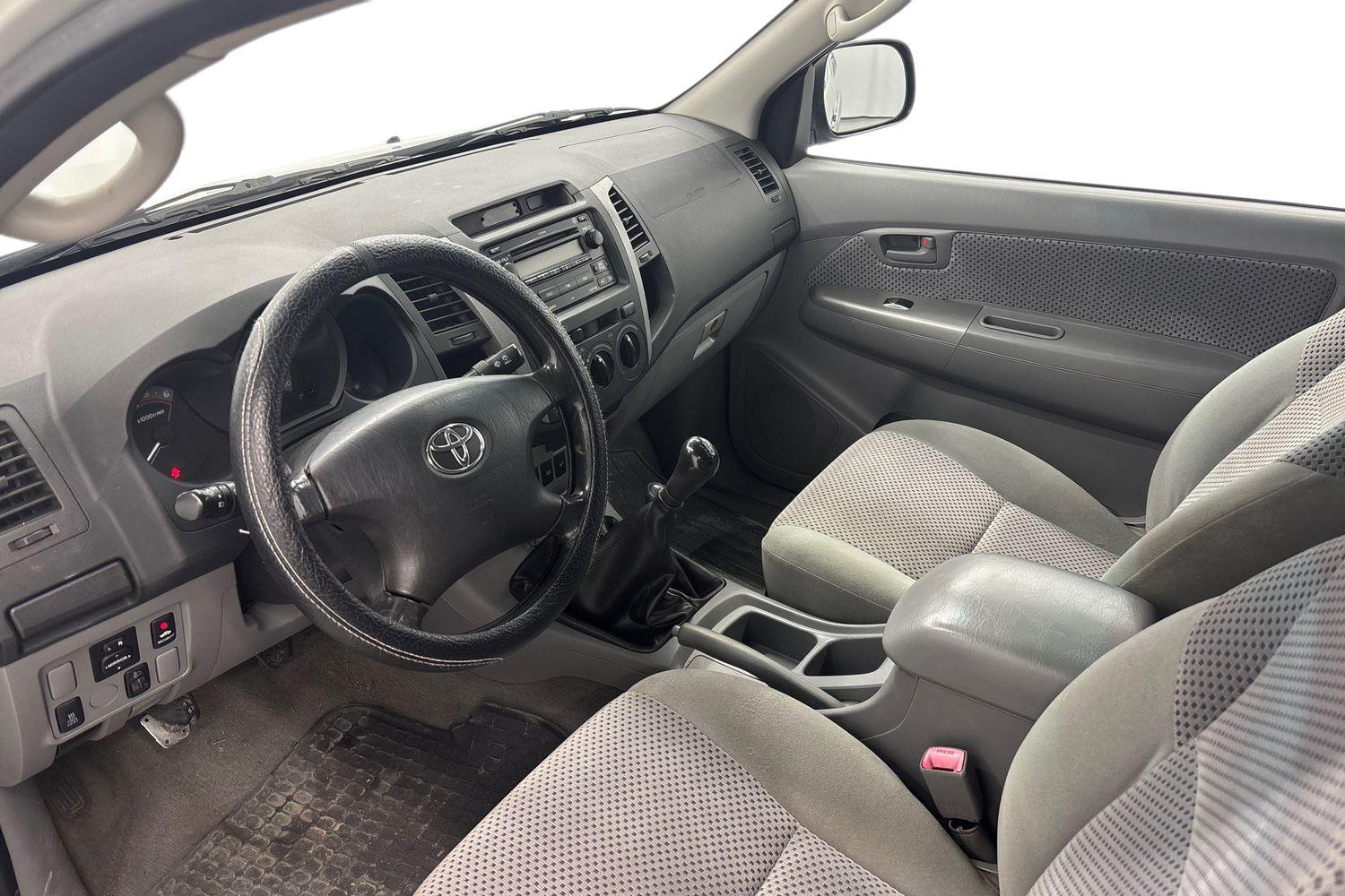 Toyota Hilux vaihtoauto