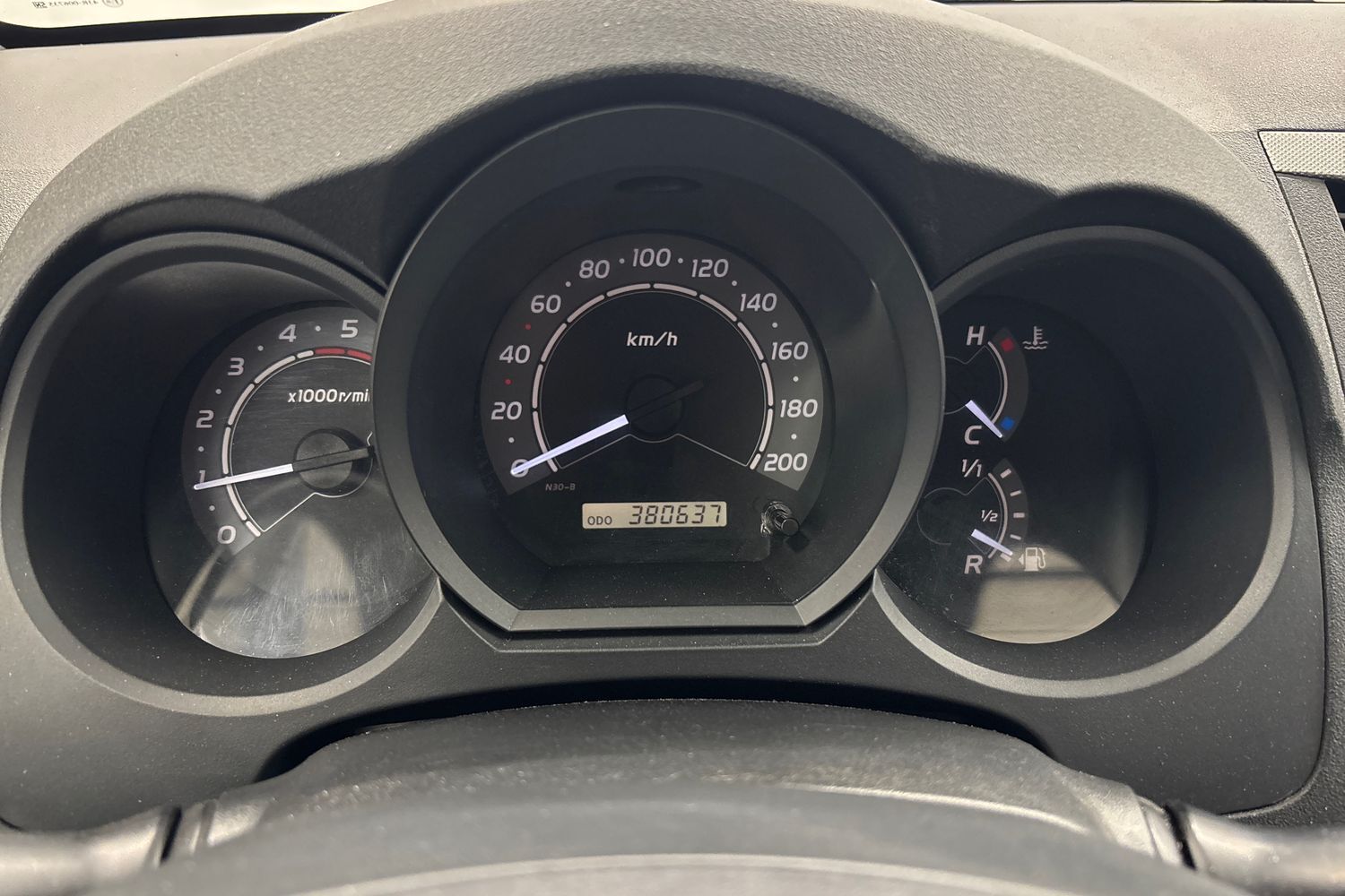 Toyota Hilux vaihtoauto