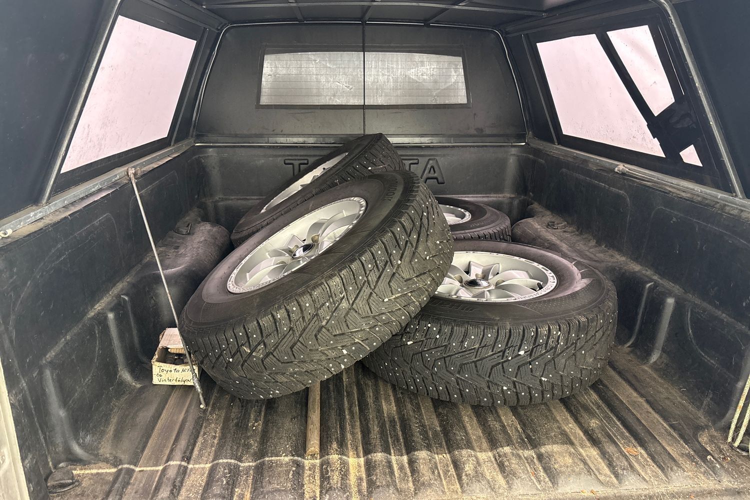 Toyota Hilux vaihtoauto