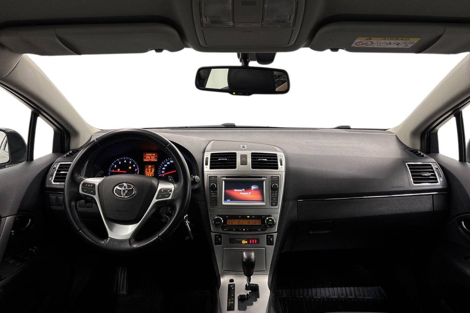 Toyota Avensis vaihtoauto