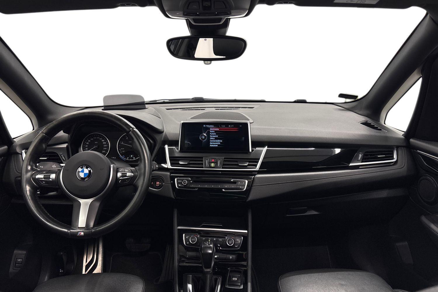 BMW 220 vaihtoauto