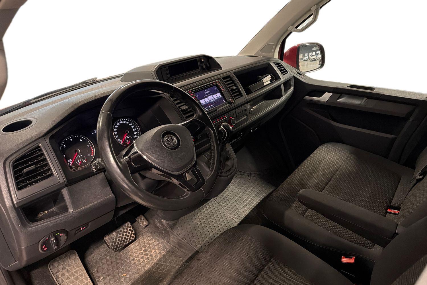 Volkswagen Caravelle vaihtoauto