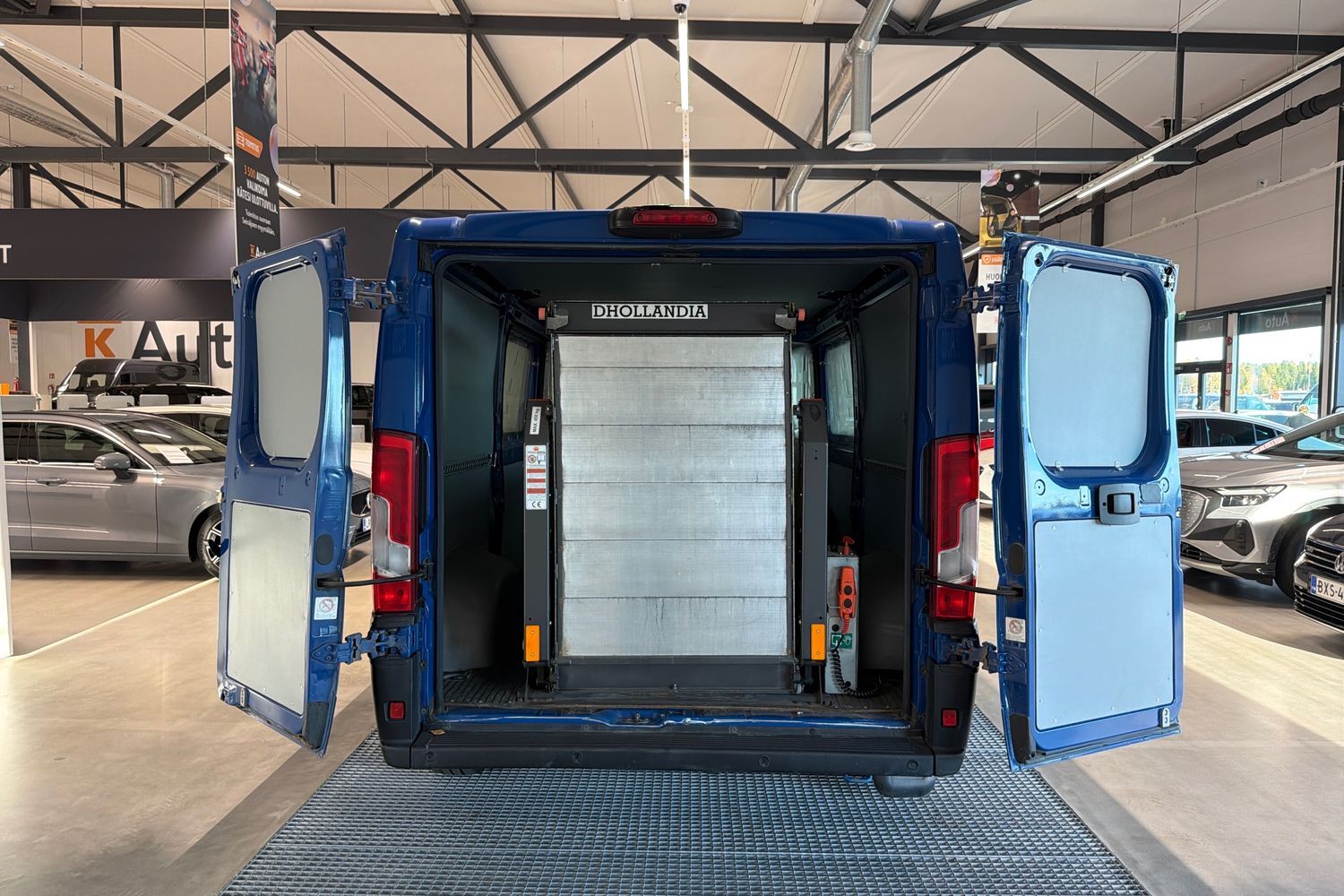 Peugeot Boxer vaihtoauto