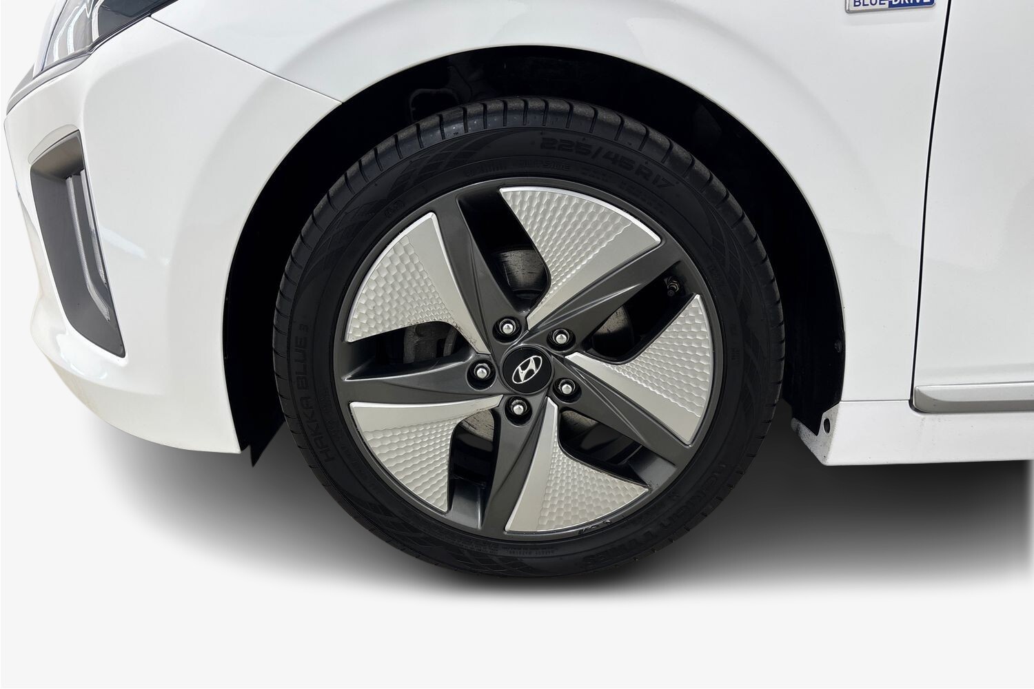 Hyundai IONIQ hybrid vaihtoauto