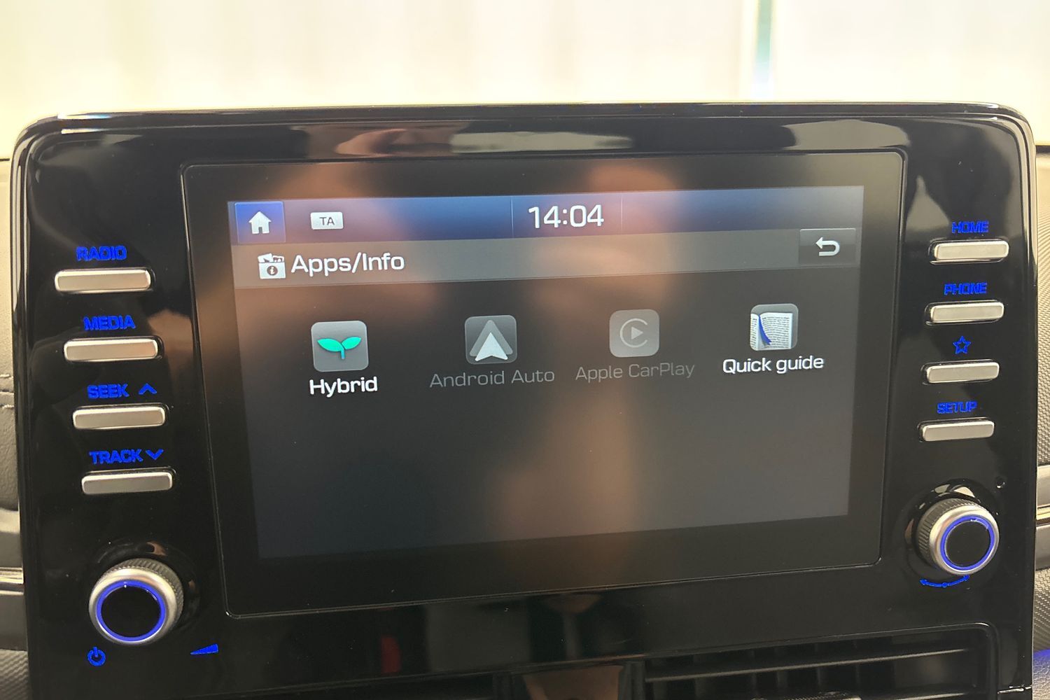 Hyundai IONIQ hybrid vaihtoauto