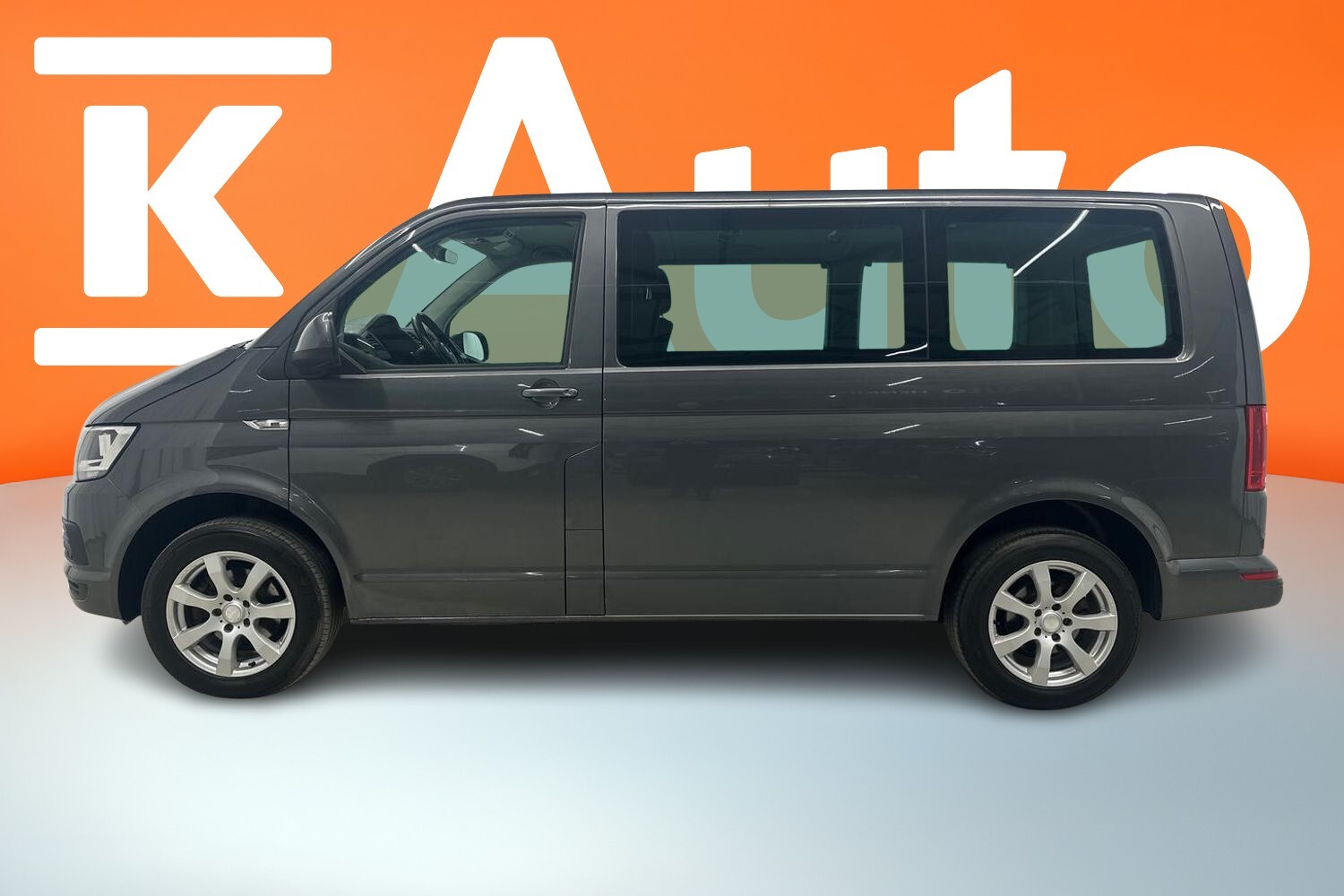 Volkswagen Caravelle vaihtoauto