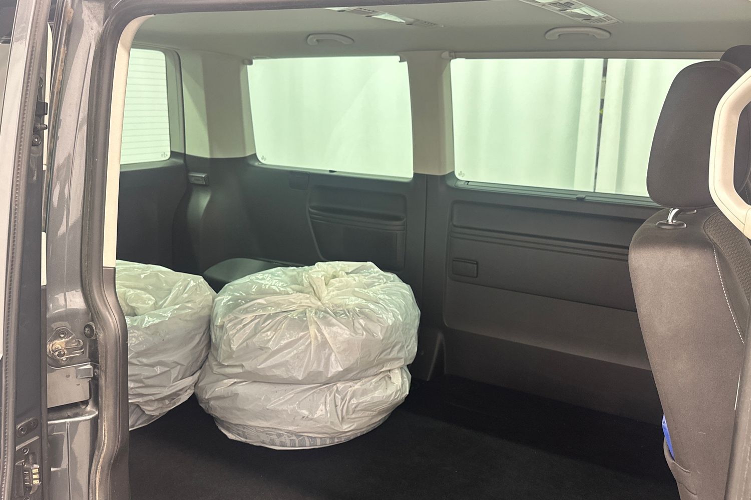 Volkswagen Caravelle vaihtoauto