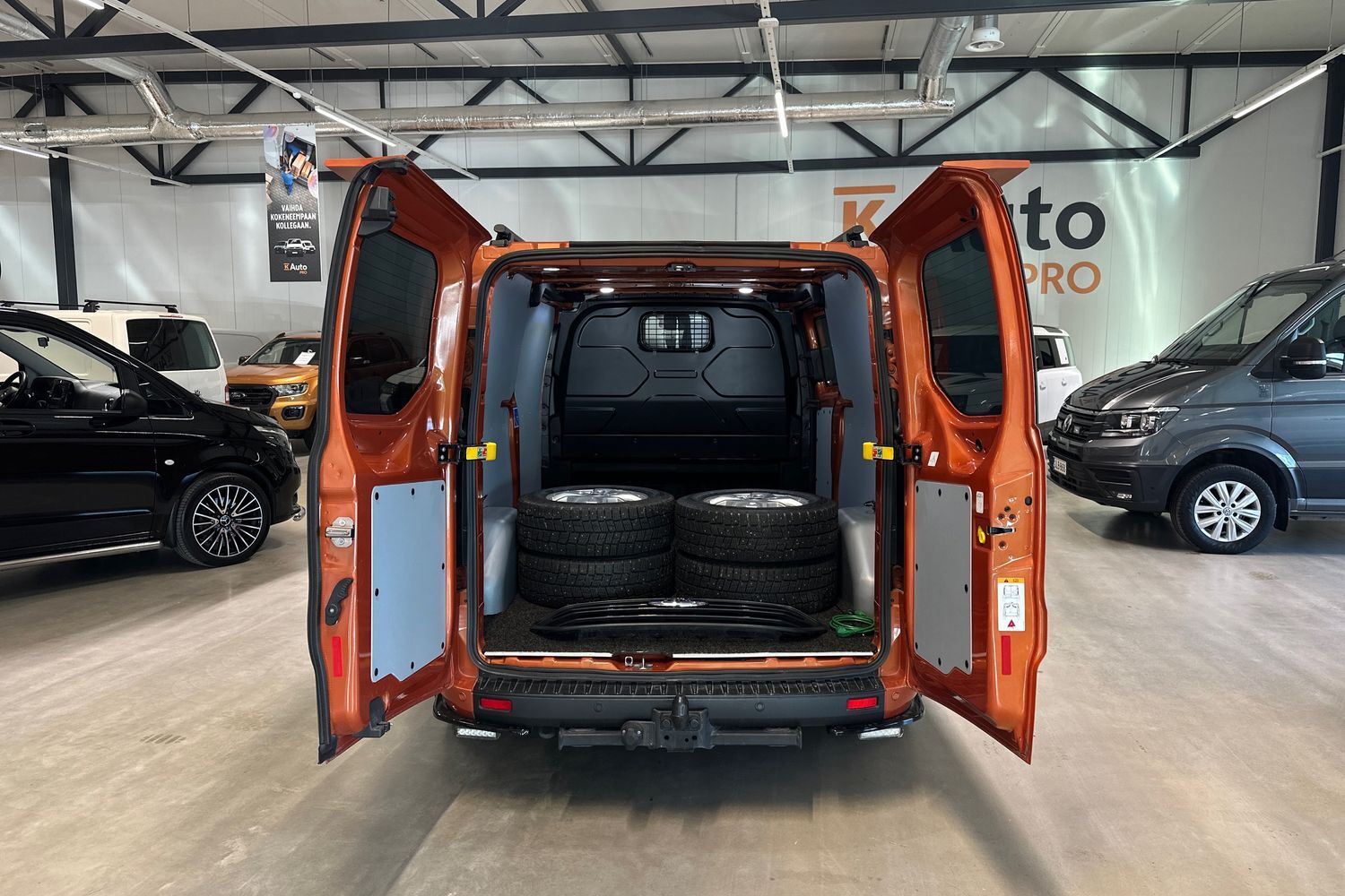 Ford Transit Custom vaihtoauto
