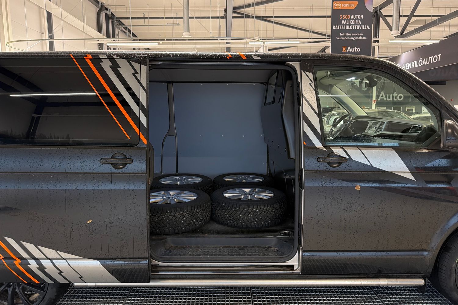 Volkswagen Transporter vaihtoauto