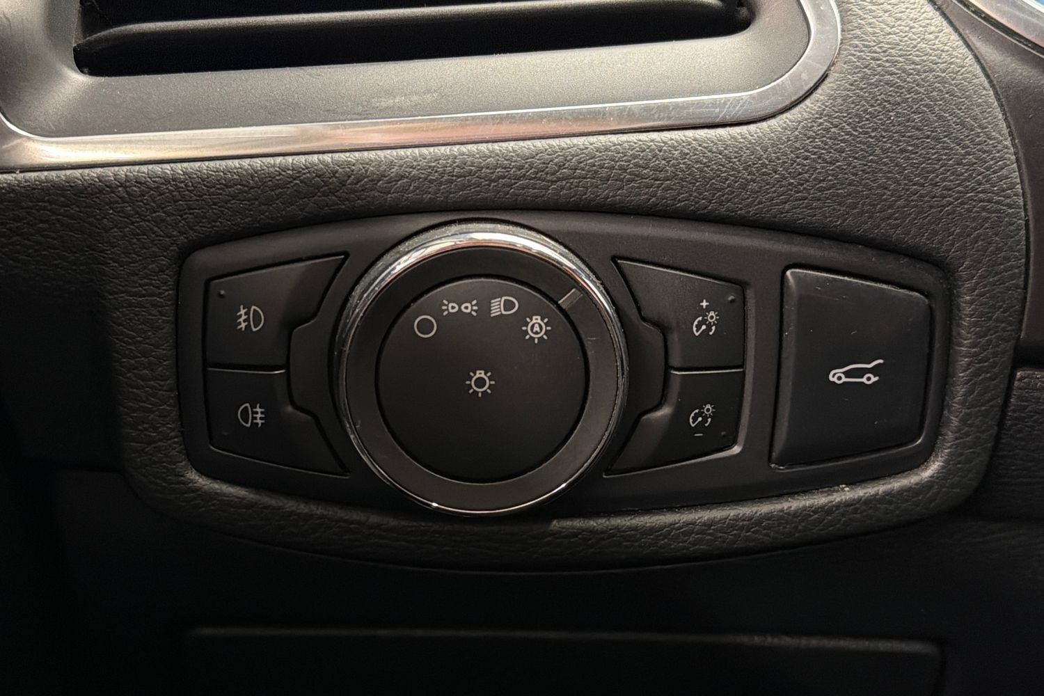 Ford S-MAX vaihtoauto