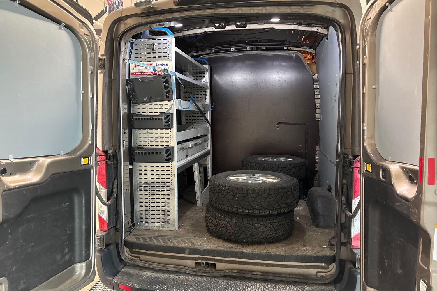 Ford Transit vaihtoauto