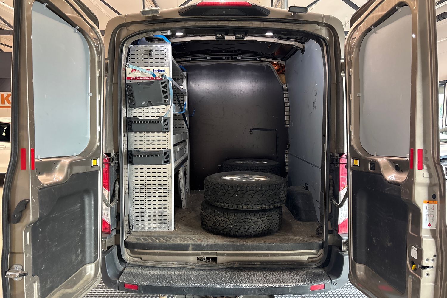 Ford Transit vaihtoauto
