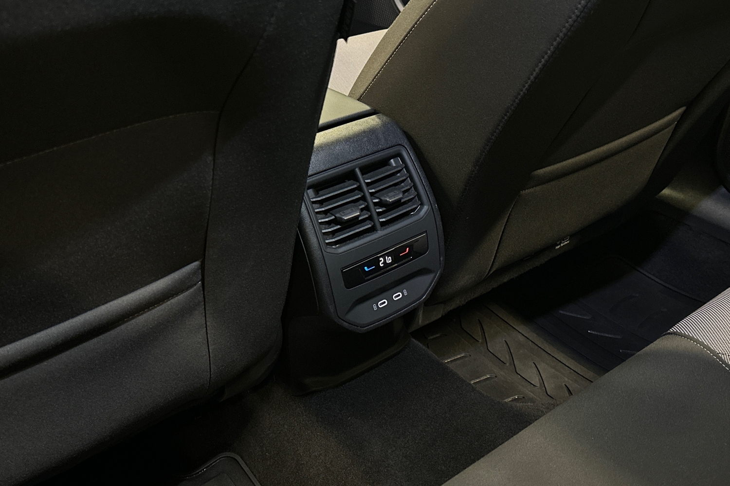 SEAT Leon Sportstourer vaihtoauto
