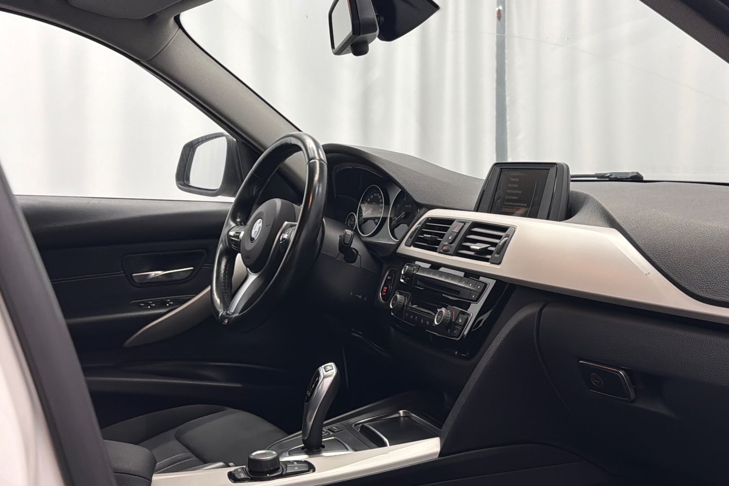 BMW 318 vaihtoauto