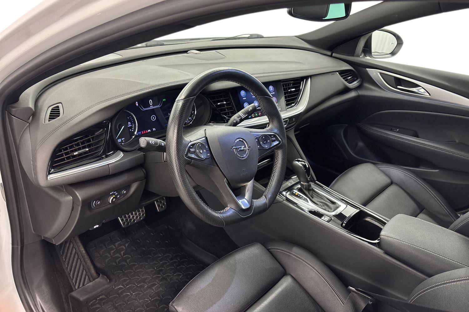 Opel Insignia vaihtoauto