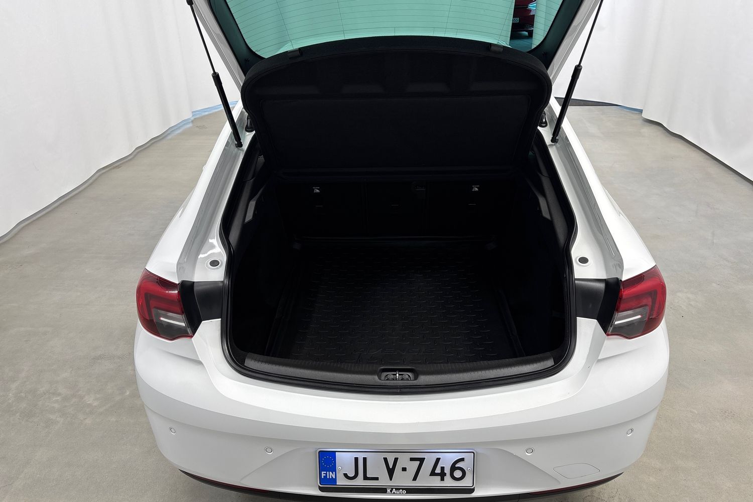 Opel Insignia vaihtoauto