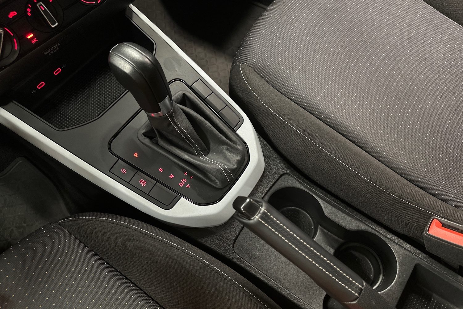 SEAT Arona vaihtoauto