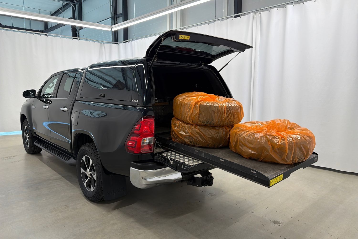 Toyota Hilux vaihtoauto