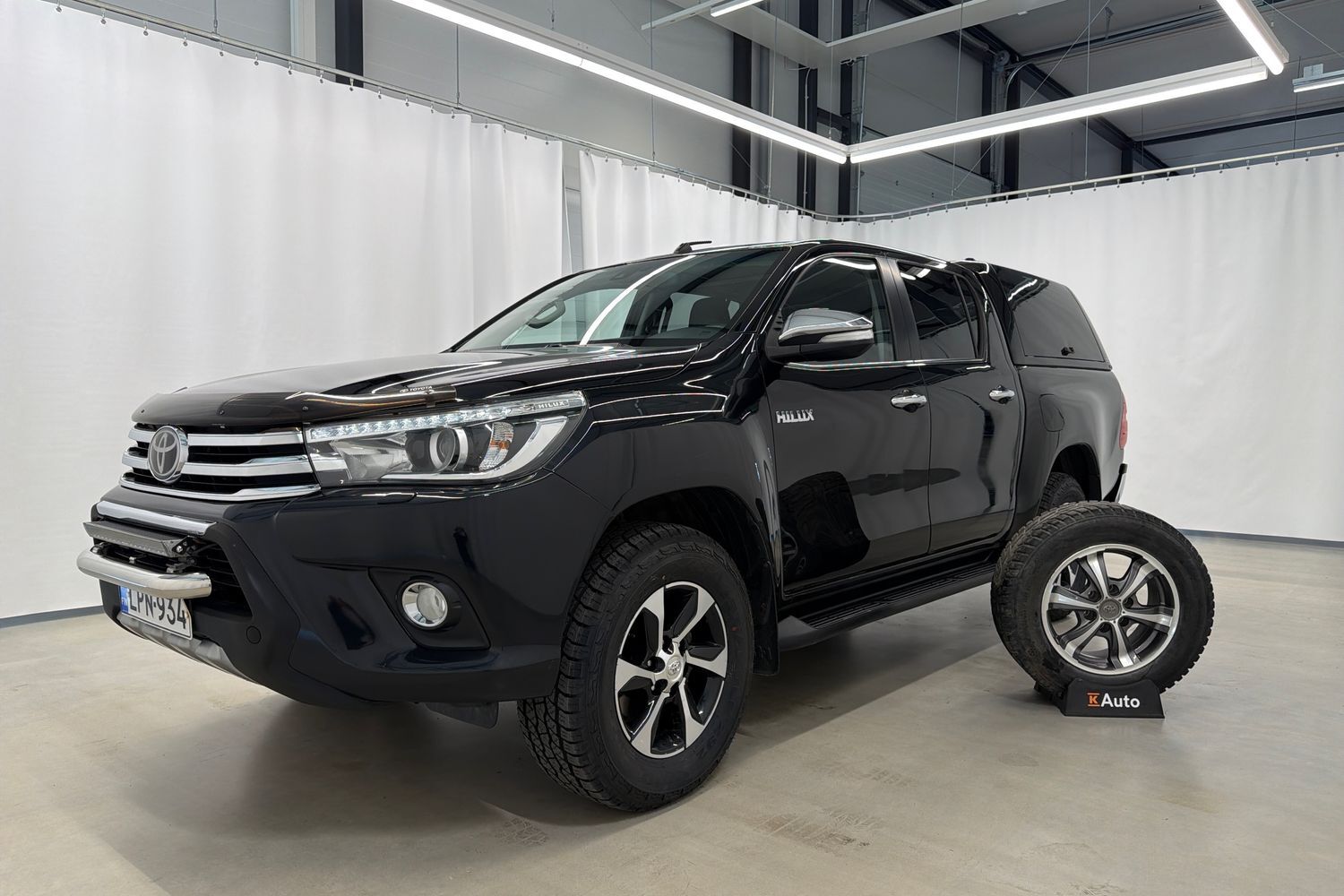 Toyota Hilux vaihtoauto