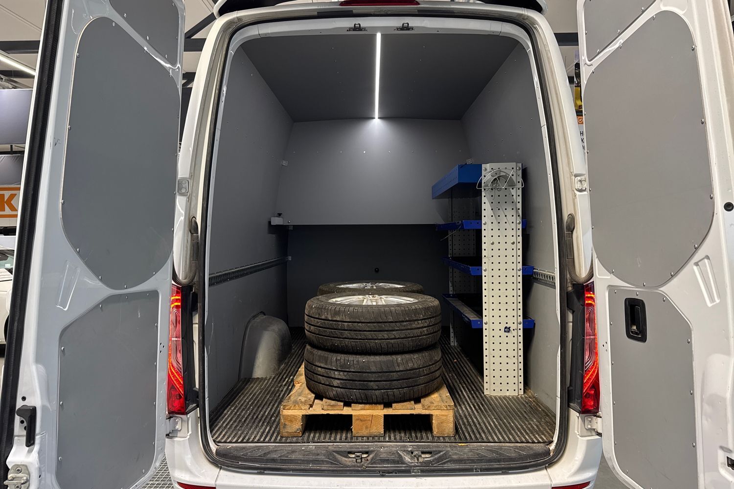 Mercedes-Benz Sprinter vaihtoauto