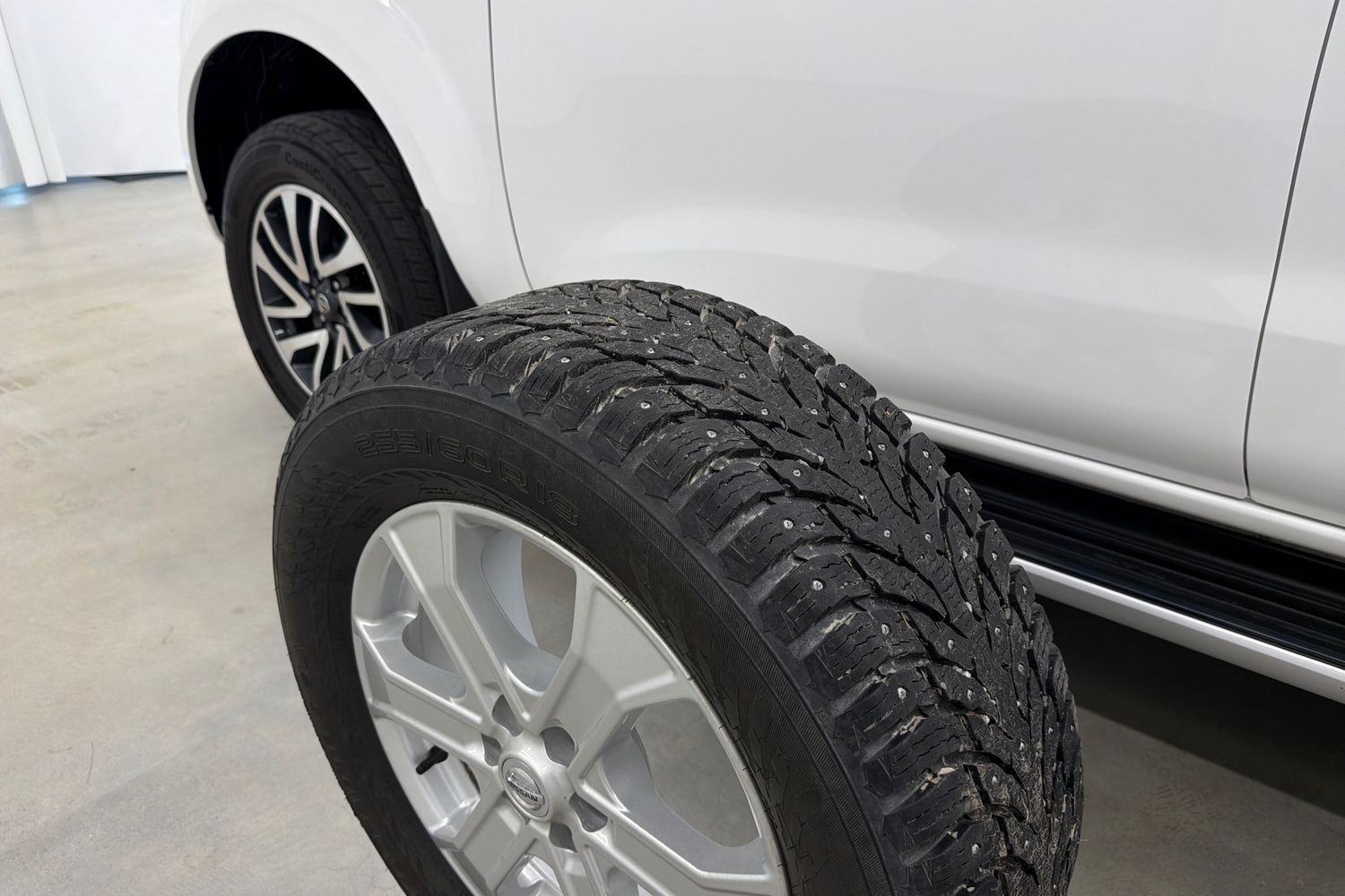 Nissan Navara vaihtoauto