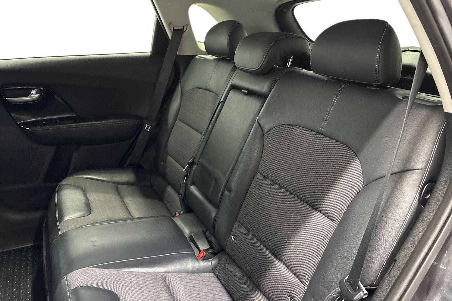 Kia Niro plug-in vaihtoauto
