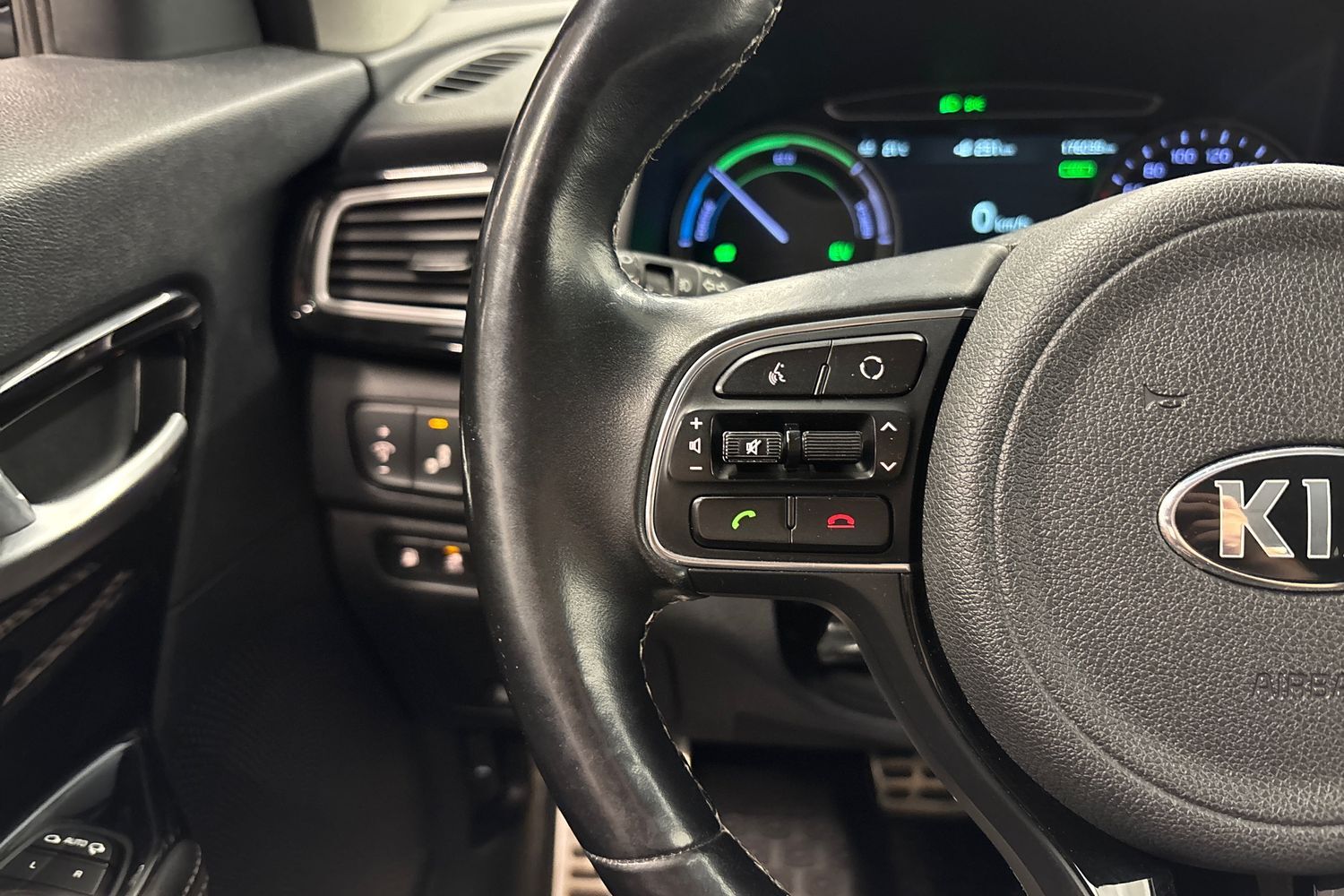 Kia Niro plug-in vaihtoauto