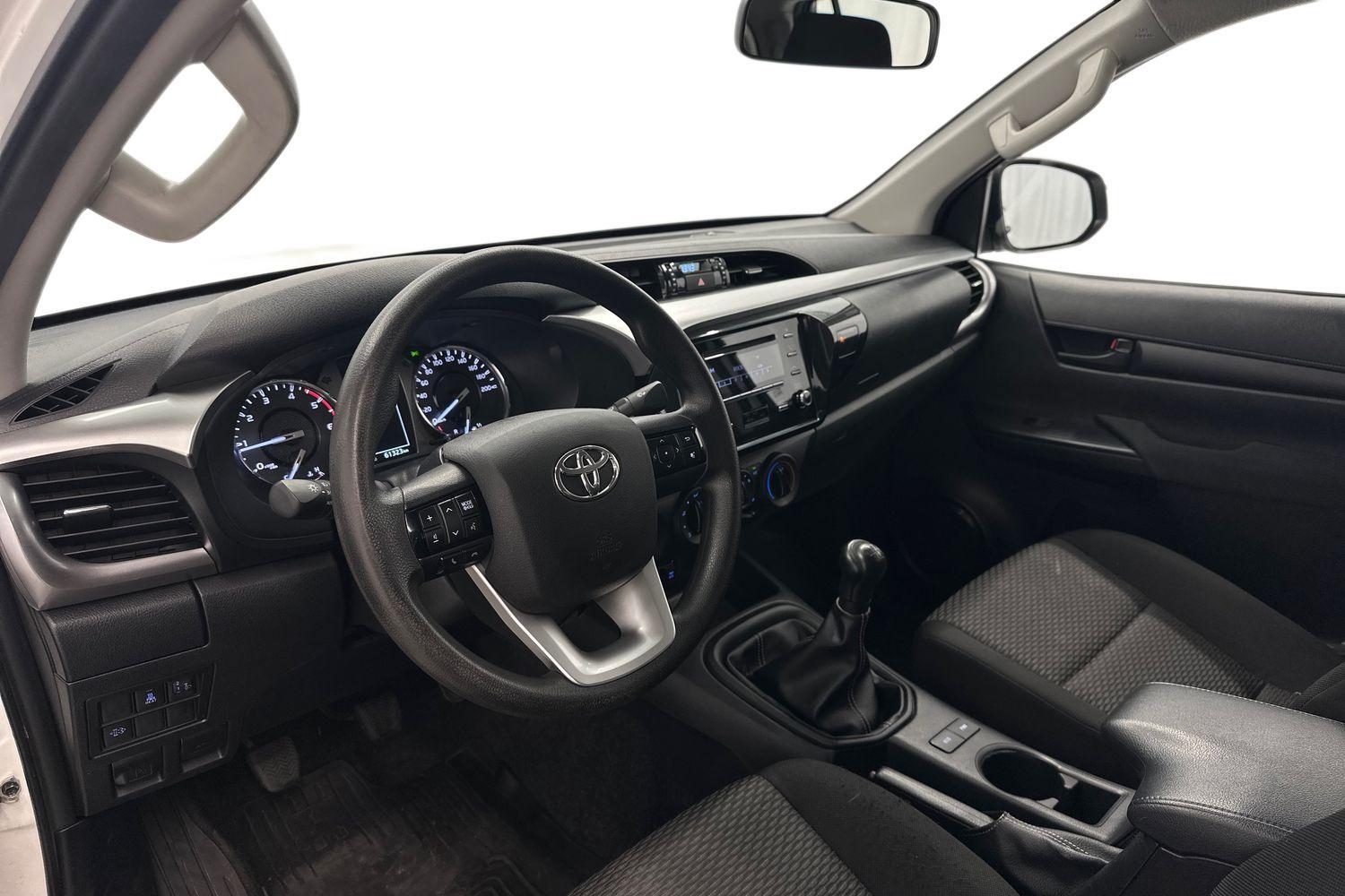 Toyota Hilux vaihtoauto