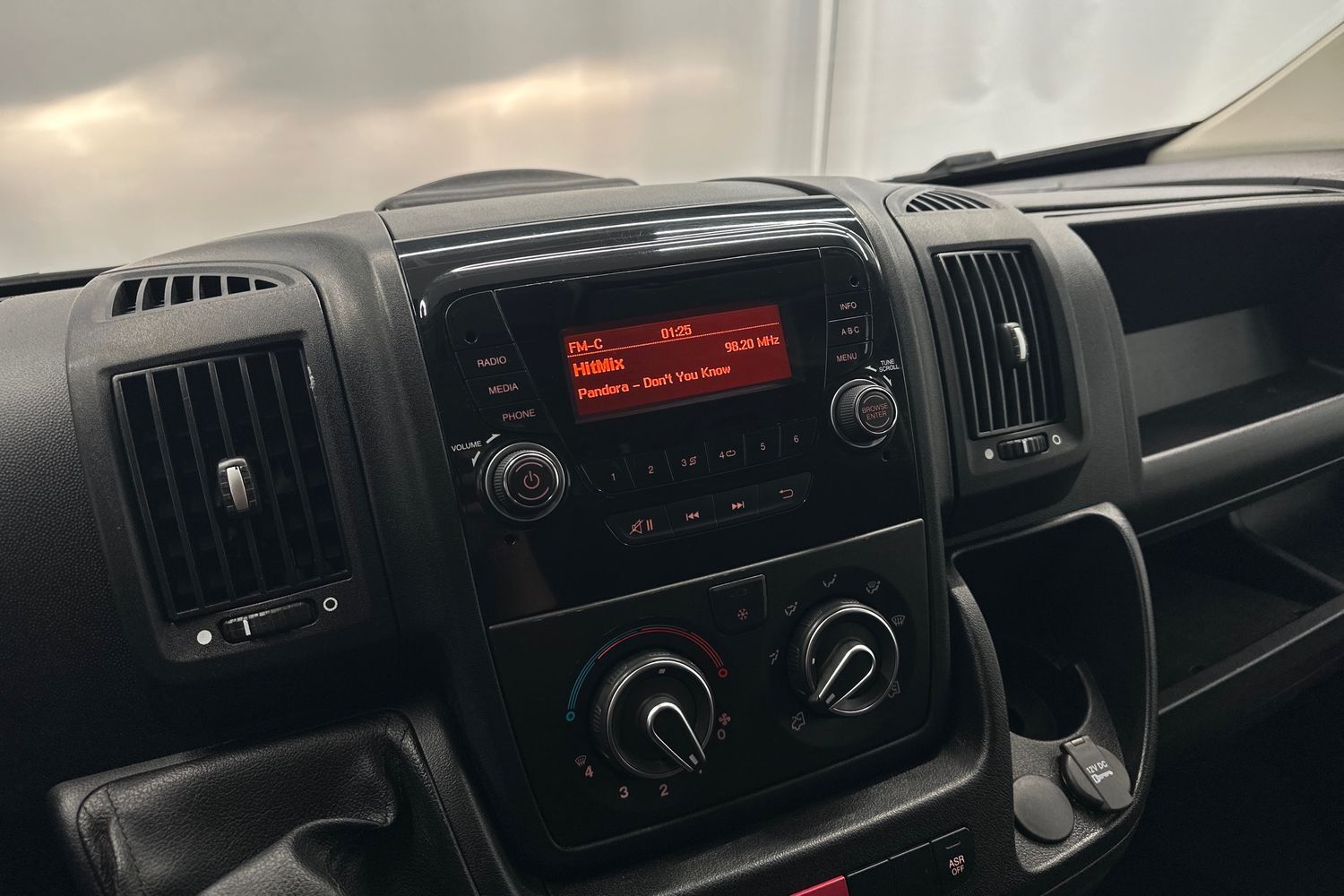Peugeot Boxer vaihtoauto