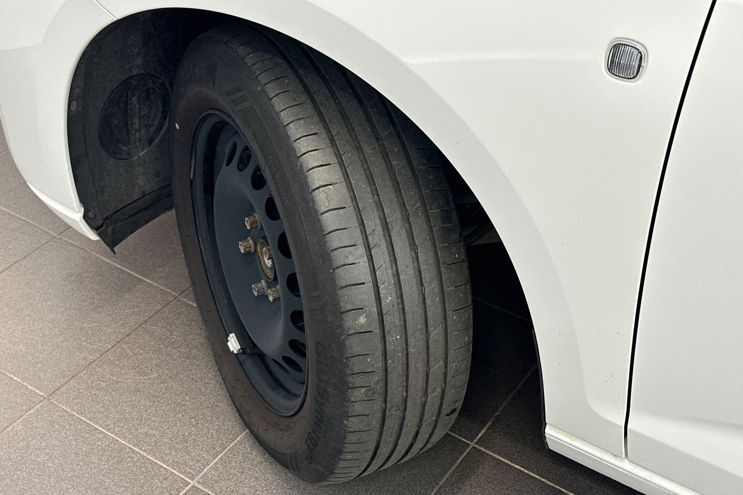 Volkswagen Caddy Maxi vaihtoauto