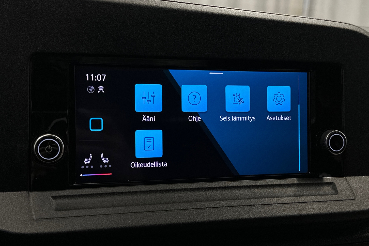Volkswagen Caddy Maxi vaihtoauto