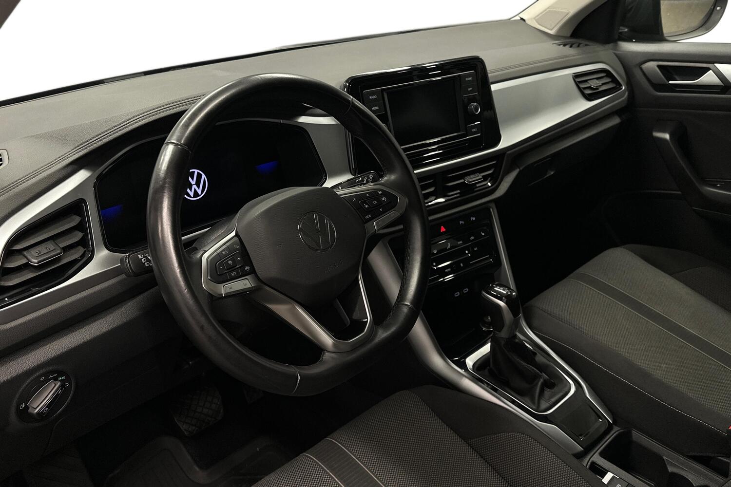 Volkswagen T-Roc vaihtoauto