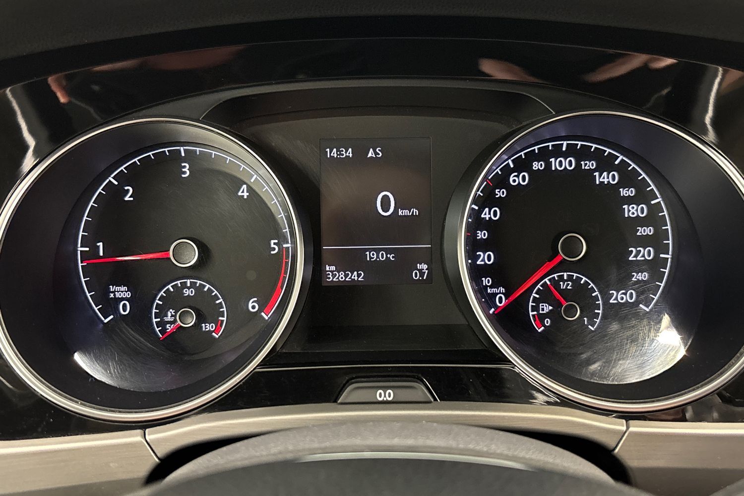 Volkswagen Touran vaihtoauto