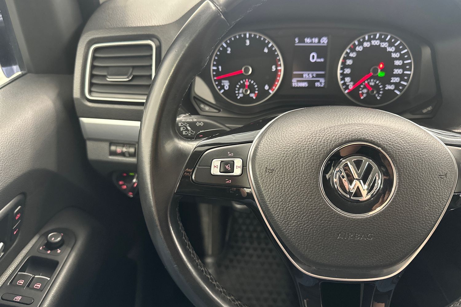 Volkswagen Amarok vaihtoauto