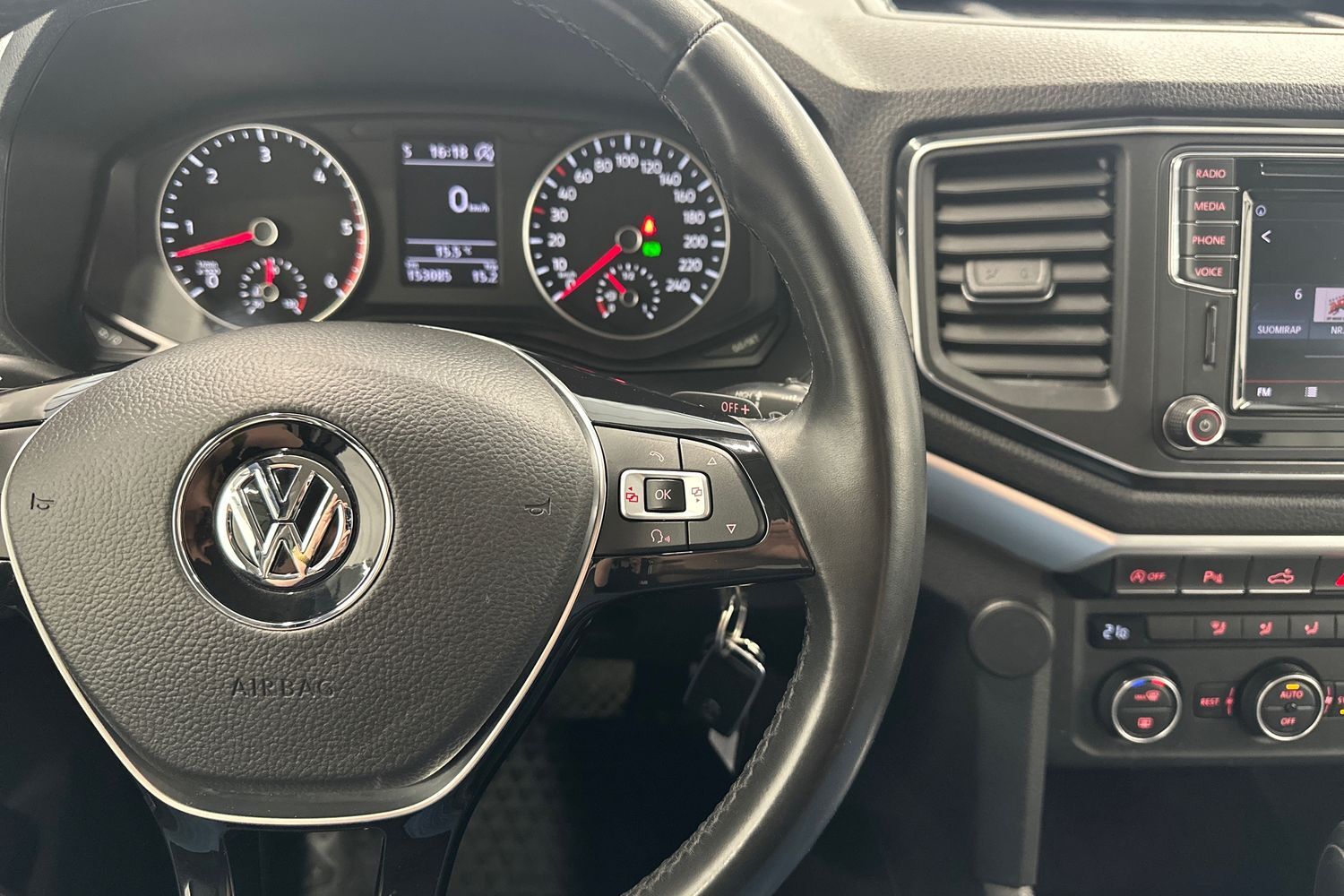 Volkswagen Amarok vaihtoauto