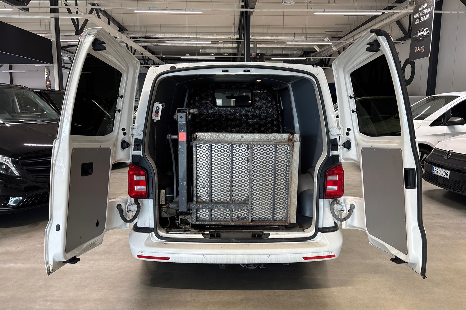 Volkswagen Transporter vaihtoauto